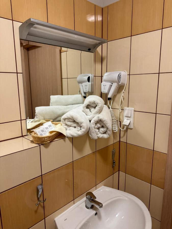 Politechnika Warszawska Osrodek Wypoczynkowy Hotel Sarbinowo Buitenkant foto