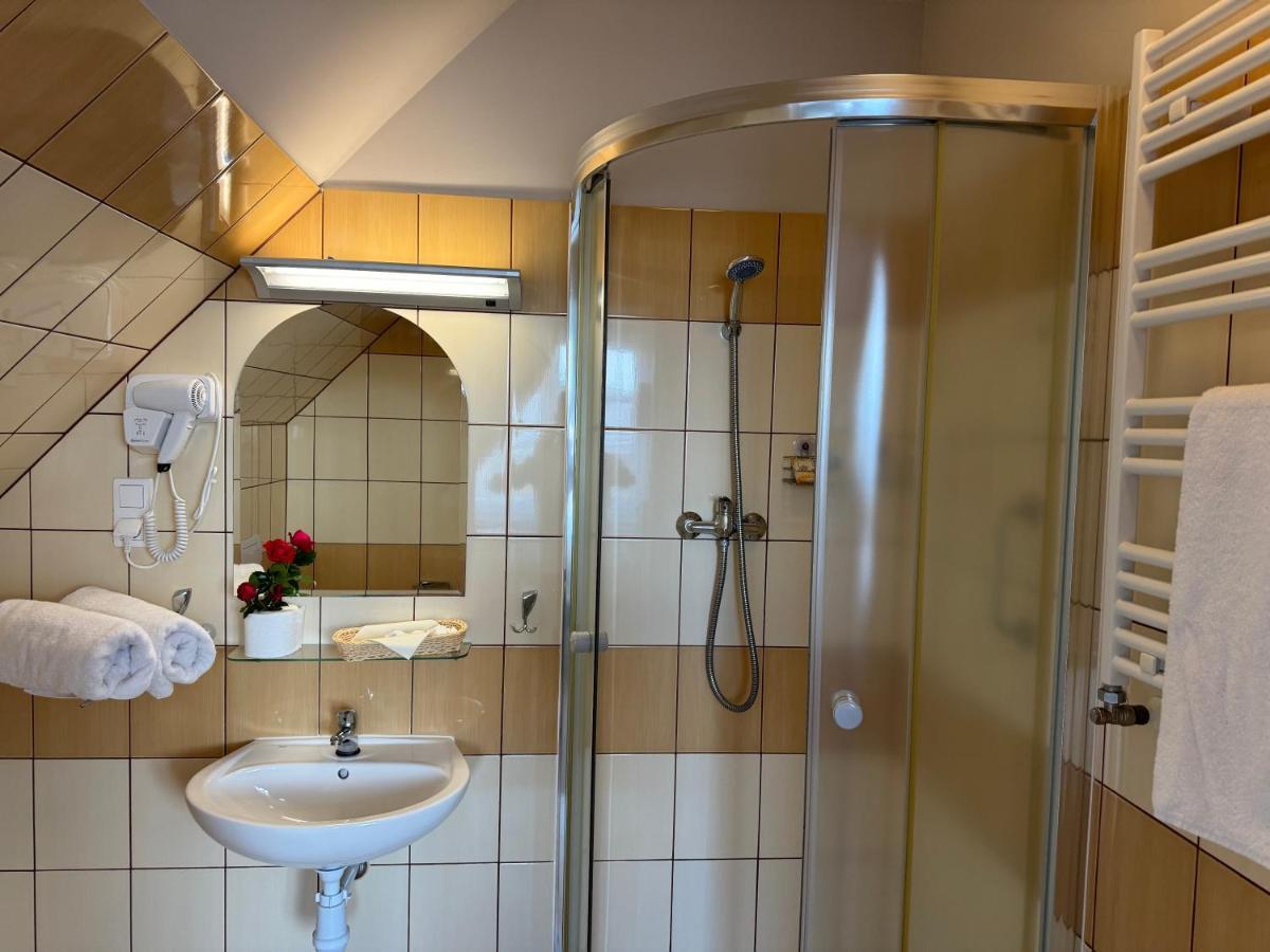 Politechnika Warszawska Osrodek Wypoczynkowy Hotel Sarbinowo Buitenkant foto
