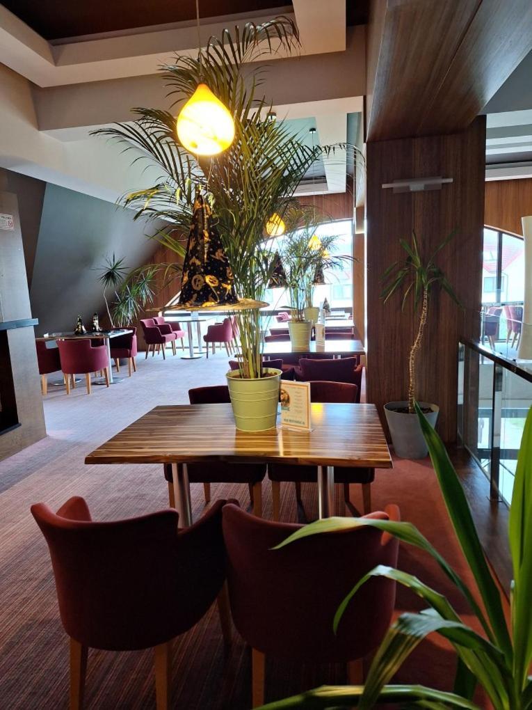 Politechnika Warszawska Osrodek Wypoczynkowy Hotel Sarbinowo Buitenkant foto