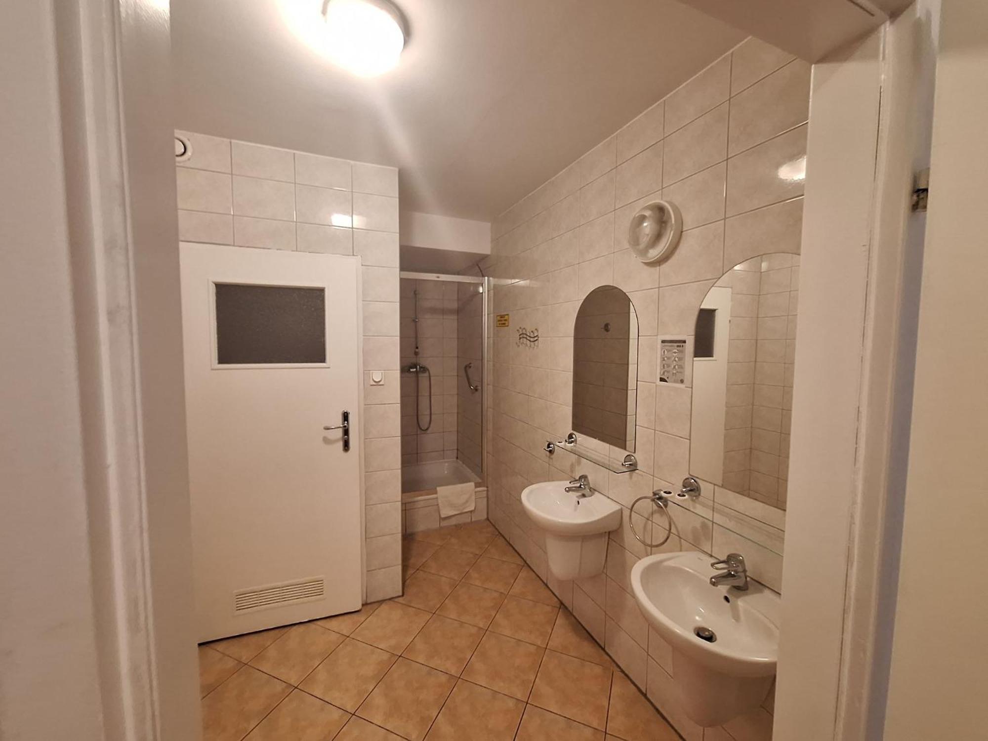 Politechnika Warszawska Osrodek Wypoczynkowy Hotel Sarbinowo Buitenkant foto
